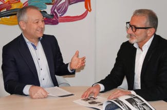 Klaus Dargahi (r.), Geschäftsführer smart-Tec und Andreas Schrägle (l.), Geschäftsführender Inhaber der Rathgeber-Gruppe