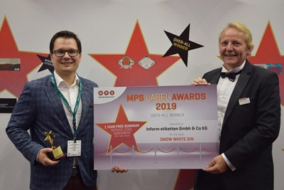 Dr. Benjamin Rüdt von Collenberg (l.), Geschäftsführer InForm Etiketten und Martin Vogel, Printcon (MPS Repräsentanz Süddeutschland/A/CH) bei der Verleihung des MPS Award