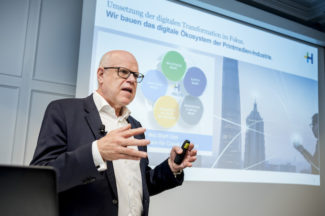 Heidelberg-Vorstandsvorsitzender Rainer Hundsdörfer (hier bei der Bilanzpressekonferenz 2018/19) will die digitale Transformation des Unternehmens vorantreiben