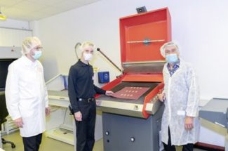 Die Schreiner Group hat dieses System im den Produktionsbetrieb integriert (Quelle: Schreiner Group)