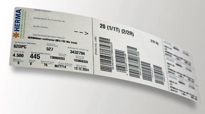 Die branchenweit standardisierten EPSMA-Labels für den Versand von Haftmaterialrollen hat Herma jetzt komplett umgestellt auf Etiketten aus 100prozentigem Recyclingpapier (Quelle: Herma)