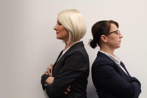 Nicole Fischer (l.) und Angela Nawrot, Geschäftsführerinnen, EKS-Label: „Wir sind keine Anhängerinnen von strikten Frauenquoten.“ (Quelle: EKS-Label)