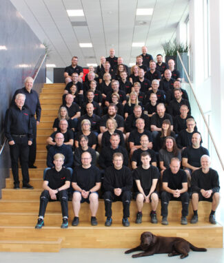 Vetaphone-Mitarbeiter aus der ganzen Welt kommen am 1. November am Hauptsitz des Unternehmens in Dänemark zusammen, um das 70-jährige Bestehen zu feiern (Quelle: Vetaphone)