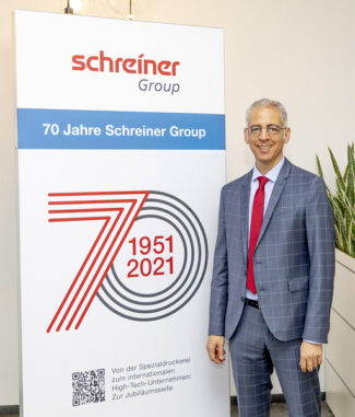 Roland Schreiner, Geschäftsführer in der dritten Generation, würdigt das 70-jährige Jubiläum der Schreiner Group mit zahlreichen Aktionen.