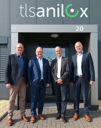 (v. l.) Jürgen Brauckmann, Produktmanager TLS; Thorsten Fuest, Vertriebsleiter Dortschy; Andreas Willeke, CEO TLS); Rainer Schroers, Leiter Business Development (Quelle: Dortschy)