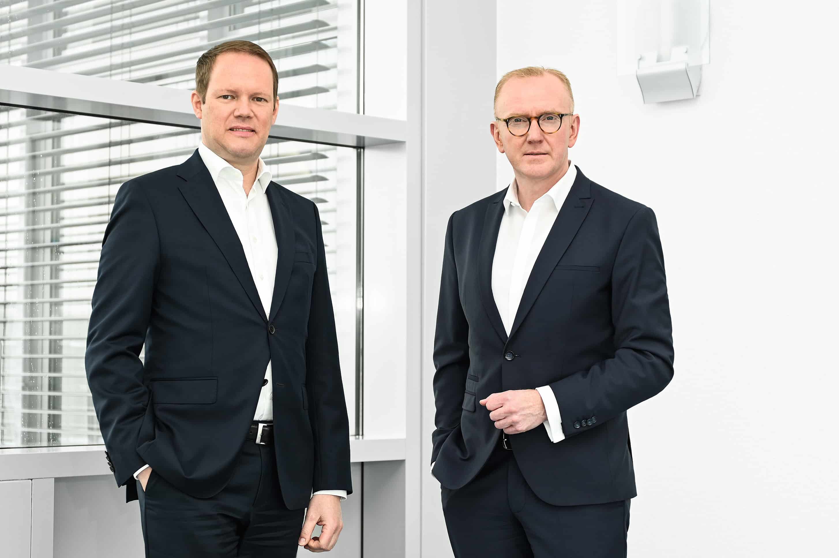 Der technotrans-Vorstand Peter Hirsch (l.) und Michael Finger ist zufrieden mit der Geschäftsführung und sieht positiv in die Zukunft (Quelle: technotrans SE)