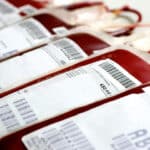 Sichere Rückverfolgbarkeit und Zuordnung von Blutspenden dank Etiketten