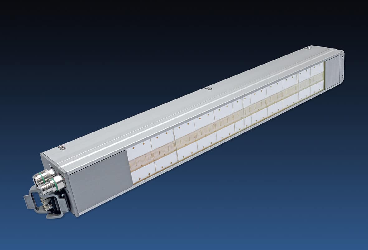 Die neue LED Powerline LC HV erreicht sehr hohe Intensitäten und bietet die Möglichkeit der Formatabschaltung (Quelle: Hönle)