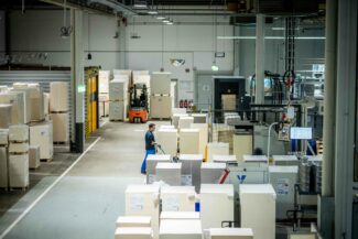 Eine KI-Anwendung auf Basis der Plattform Paretos optimiert die Supply Chain von Faller Packaging, indem sie präzise Vorhersagen und eine sichere Versorgung der Kunden gewährleistet (Quelle: Fokus Schwarzwald)