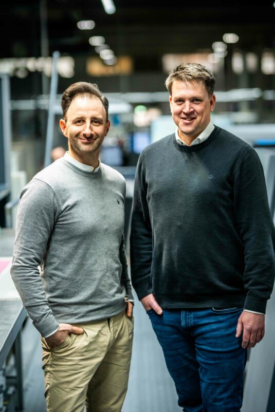 Supply-Chain-Experten bei Faller Packaging: Gerardo Rendina (li.), Vice President IT & Digitization und Nils Höpker, Leiter Director Executive Projects (Quelle: Fokus Schwarzwald)