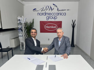 Rajat Agarwal, Global Head of Packaging bei Henkel Adhesive Technologies, und Antonio Cerciello, Präsident von Nordmeccanica (Quellen: Nordmeccanica)
