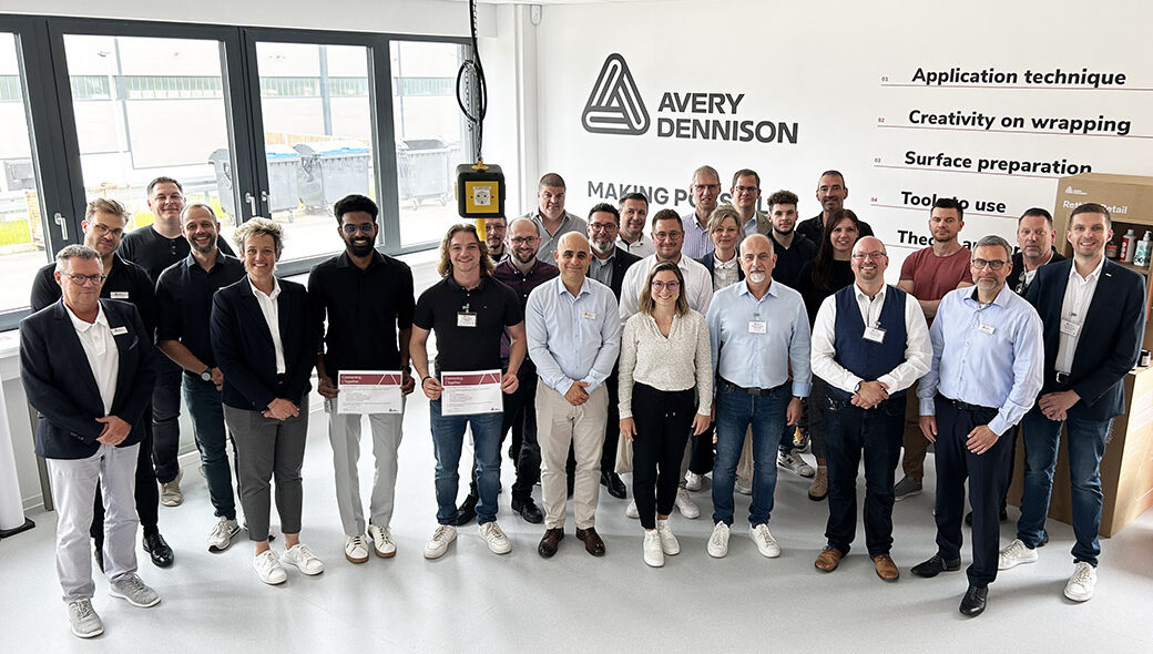 Das Label Collage von Avery Dennison vermittele in zwei Tagen Kenntnisse zu nachhaltigen Tests und vermittelte Details zu neuesten Technologien (Quelle: robos labels)