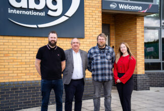 V.l.n.r: Øyvin Tørvi, Digital Etikett, Dave Casey, ABG, sowie zwei weitere Teammitglieder von Digital Etikett (Quelle: ABG)
