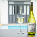 Mit drei neuen Haftmaterialien erweitert HERMA zur Labelexpo in Barcelona sein erfolgreiches Sortiment für Wein- und Spirituosenetiketten unter der Bezeichnung Herma Exquisite (Quelle: G Master/iStock)