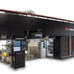 Mit der F4 Origin stellt Comexi die vierte Generation seiner kompakten Flexodruckmaschine im Technologiezentrum nahe Barcelona vor (Quelle: Comexi)