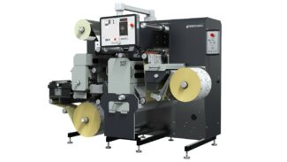 Die kompakte SCF-Weiterverarbeitungsmaschine von Grafotronic ist eine vollständig servogetriebene Maschine zum Endverarbeiten von digital vorbedruckten Etiketten (Quelle: Grafotronic)