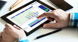 Mit dem neuen Service zur Berechnung des NC-Gehalts können Druckereien nun einfacher die regulatorische Compliance sicherstellen (Quelle: Hubergroup)