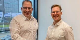 Daniel Constandse (r.), neuer Regional General Manager bei API Transfer Technologies (Quelle: API Transfer Technologies)