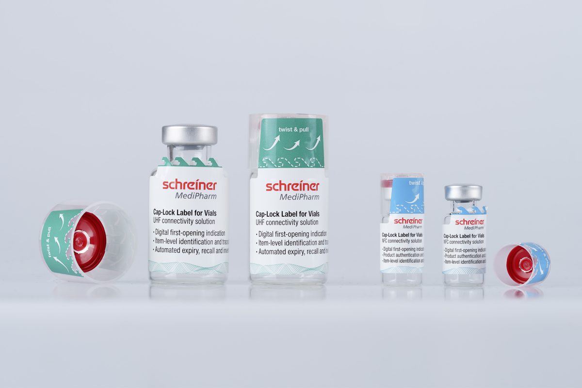 Cap-Lock für Vials ist für unterschiedliche Vialgrößen adaptierbar und kombiniert eine irreversible Erstöffnungsindikation mit RFID- und NFC-Funktionalität (Quelle: Schreiner MediPharm)