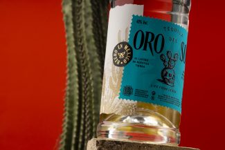 Mit dem Etikett „Oro del Sol” hat Cartes beim Vinitaly Design Award den ersten Preis erhalten (Quelle: Cartes)