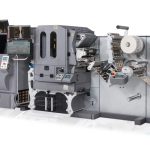 Im Mittelpunkt des Messeauftritts steht die Gemini GE363WJ2R, mit der mehrere haptische und visuelle Veredelungseffekte in einem Produktionszyklus kombiniert werden können (Quelle: Cartes)