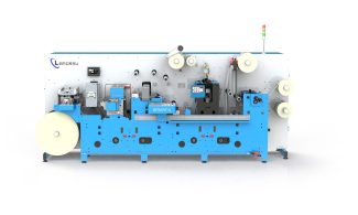 Lemorau demonstriert die Weiterverarbeitungsanlage Smart-L-Premium, die mit rotativer und semi-rotativer Stanzung sowie Funktionen zum Schneiden und Aufwickeln ausgestattet ist (Quelle: Lemorau)