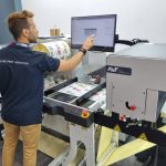 Das Helios Varnish Inspection Module soll von AVT soll die Prüfung transparenter Lacke ohne Additive parallel zur Druckinspektion ermöglichen (Quelle: AVT)